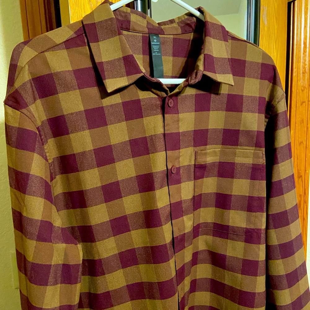 Mens Lululemon Flannel size: XL